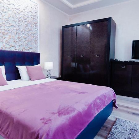 Best Apartment Plosha Rynok Lviv Exteriör bild