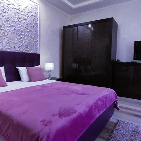 Best Apartment Plosha Rynok Lviv Exteriör bild